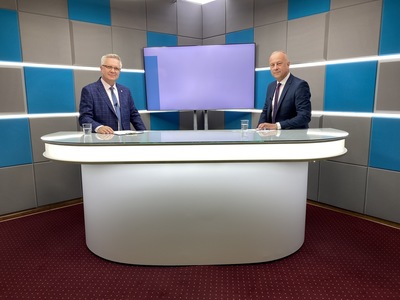od lewej: Waldemar Uberna, członek zarządu Marcin Jabłoński.