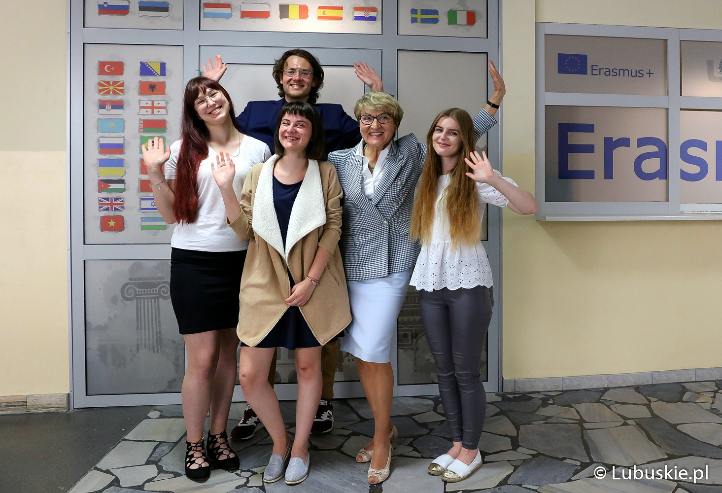 Marszałek Elżbieta Anna Polak spotkała się ze studentami z biura Erasmus+ na Uniwersytecie Zielonogórskim