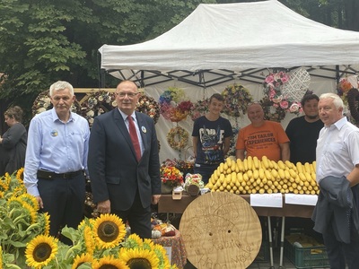 Święto Miodu - odwiedzający i wystawcy