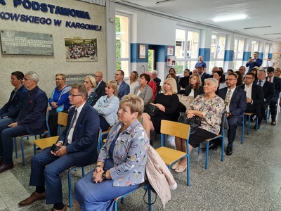 Beneficjenci podczas uroczystego podpisania umów