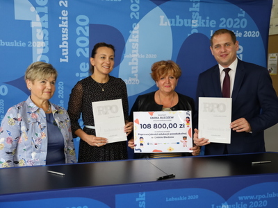Uroczyste podpisanie umów - Gmina Bledzew