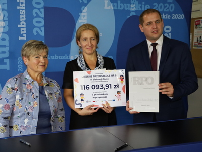 Uroczyste podpisanie umów - Przedszkole nr 8 w Zielonej Górze