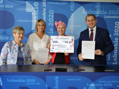 Uroczyste podpisanie umów - Gmina Stare Kurowo