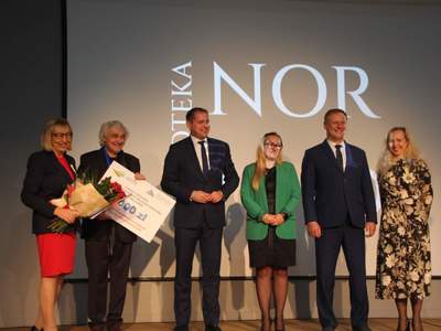 Na urodziny biblioteki przybyli goście. Wśród nich wicemarszałek lubuski Łukasz Porycki
