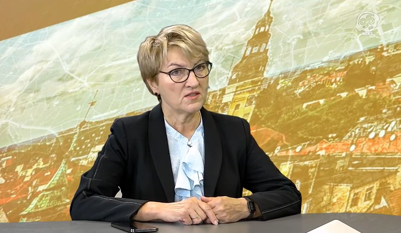 Marszałek Elżbieta Anna Polak, gościem porannej rozmowy Radia Index