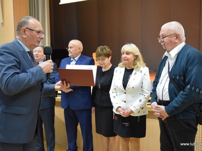 Wicemarszałek Stanisław Tomczyszyn wręczył akty powołania członkom Lubuskiej Społecznej Rady Seniorów II kadencj