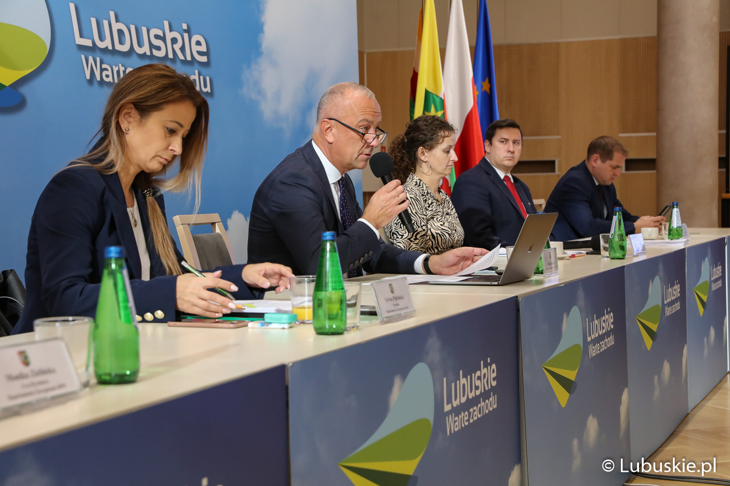 W środę (13 października br.) w Urzędzie Marszałkowskim w Zielonej Górze odbyło się XVI posiedzenie Komitetu Monitorującego RPO - Lubuskie 2020. Obradom przewodniczył członek zarządu Marcin Jabłoński.