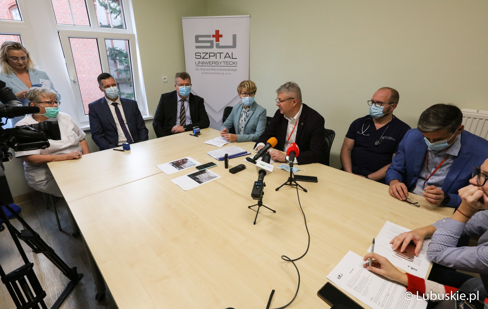 uczestnicy konferencji prasowej