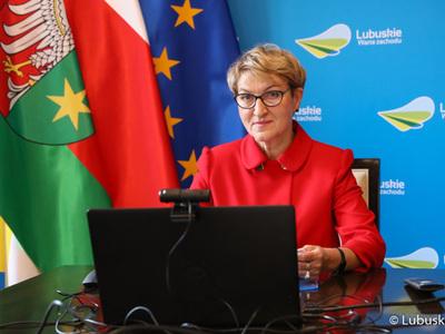 Marszałek Elżbieta Anna Polak zdalnie wzięła udział w obradach konwentu marszałków  w Kujawsko-Pomorskiem