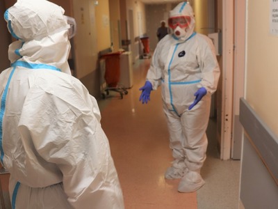 W Wielospecjalistycznym Szpitalu Wojewódzkim w Gorzowie Wlkp. hospitalizowanych jest już 103 pacjentów  z COVID-19 ( stan na 17 listopada)