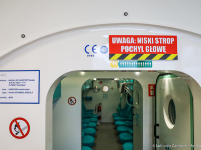 Wnętrze komory hiperbarycznej w Lubuskim Centrum Terapii Hiperbarycznej 