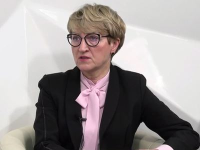 Marszałek Elżbieta Anna Polak w studiu LCI