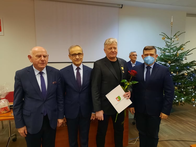 Wręczenie odznaczenia w trakcie sesji Rady Miasta Gorzowa Wielkopolskiego - 22 grudnia 2021 r.