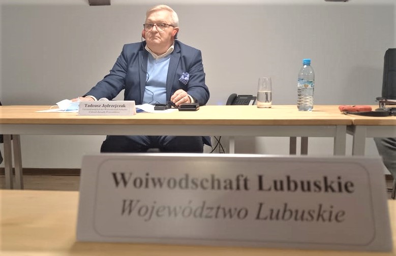 Tadeusz Jędrzejczak – Członek Zarządu Województwa Lubuskiego – został wybrany na Przewodniczącego Zgromadzenia Europejskiego Ugrupowania Współpracy Terytorialnej „Geopark Łuk Mużakowa”.