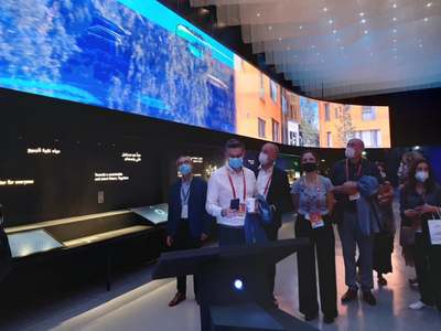 Lubuska delegacja misji gospodarczej podczas zwiedzania najbardziej zaawansowanych technologicznie pawilonów EXPO