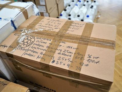 Nasze punkty zbiórki są czynne codziennie od 8.00 do 18.00: w Zielonej Górze - Sala Kolumnowa Urzędu Marszałkowskiego przy ul. Podgórnej 7 (dojazd pod wejście od strony parkingu za budynkiem); w Gorzowie Wlkp. - biuro zamiejscowe UMWL przy ul. Mościckiego 6. 