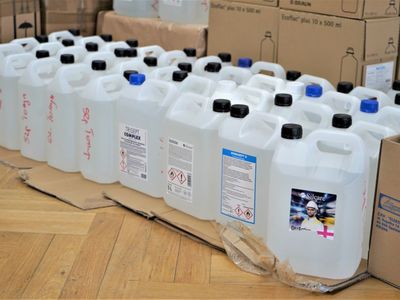 Nasze punkty zbiórki są czynne codziennie od 8.00 do 18.00: w Zielonej Górze - Sala Kolumnowa Urzędu Marszałkowskiego przy ul. Podgórnej 7 (dojazd pod wejście od strony parkingu za budynkiem); w Gorzowie Wlkp. - biuro zamiejscowe UMWL przy ul. Mościckiego 6. 