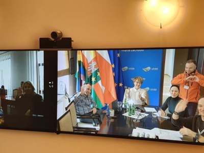 Spotkanie online marszałek Elżbiety Anny Polak z przedstawicielami obwodu Iwano-Frankowskiego