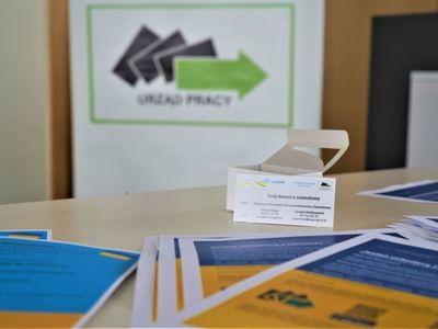 Przy Lubuskim Samorządowym Centrum Pomocowym działają punkty Wojewódzkiego Urzędu Pracy i Powiatowego Urzędu Pracy w Zielonej Górze. 