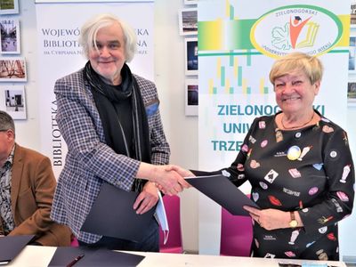 14 marca 2022 r. Konferencja prasowa w Wojewódzkiej i Miejskiej Bibliotece Publicznej im. Cypriana Norwida w Zielonej Górze na temat 8. (11) Kozzi Film Festiwalu (10-14 czerwca 2022 r.)