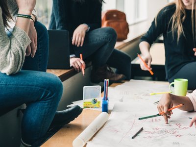 Na dotacje przeznaczone na wsparcie kół naukowych działających na uczelniach publicznych z terenu województwa lubuskiego przeznaczono w budżecie Departamentu Rozwoju i Innowacji na 2022 rok kwotę 300 tys. zł.
