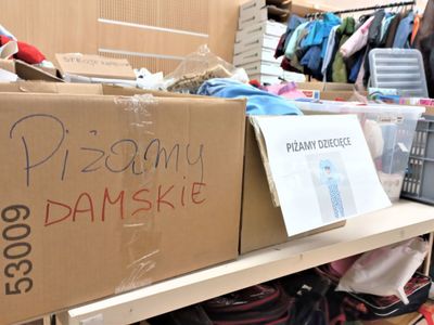 Punkty Lubuskiego Samorządowego Centrum Pomocowego czynne są w Zielonej Górze (Sala Kolumnowa Urzędu Marszałkowskiego przy ul. Podgórnej 7) i w Gorzowie Wlkp. (Biuro Zamiejscowe UMWL przy ul. Mościckiego 6). 

