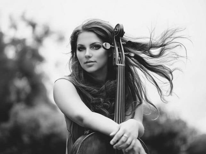 Solistką piątkowego koncertu z cyklu Miesiąc Kobiet w Filharmonii Zielonogórskiej będzie wiolonczelistka Weronika Strugała