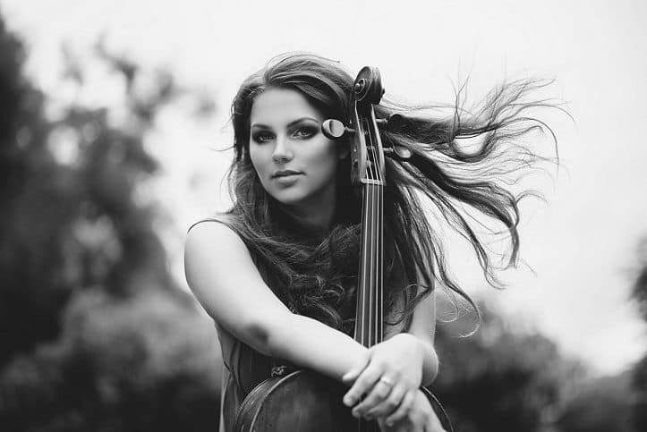 Solistką piątkowego koncertu z cyklu Miesiąc Kobiet w Filharmonii Zielonogórskiej będzie wiolonczelistka Weronika Strugała