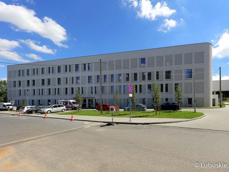 Budynek Centrum Zdrowia Matki i Dziecka