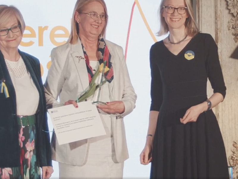 Prof. Bogumiła Burda laureatką plebiscytu "16 Liderek Równości"