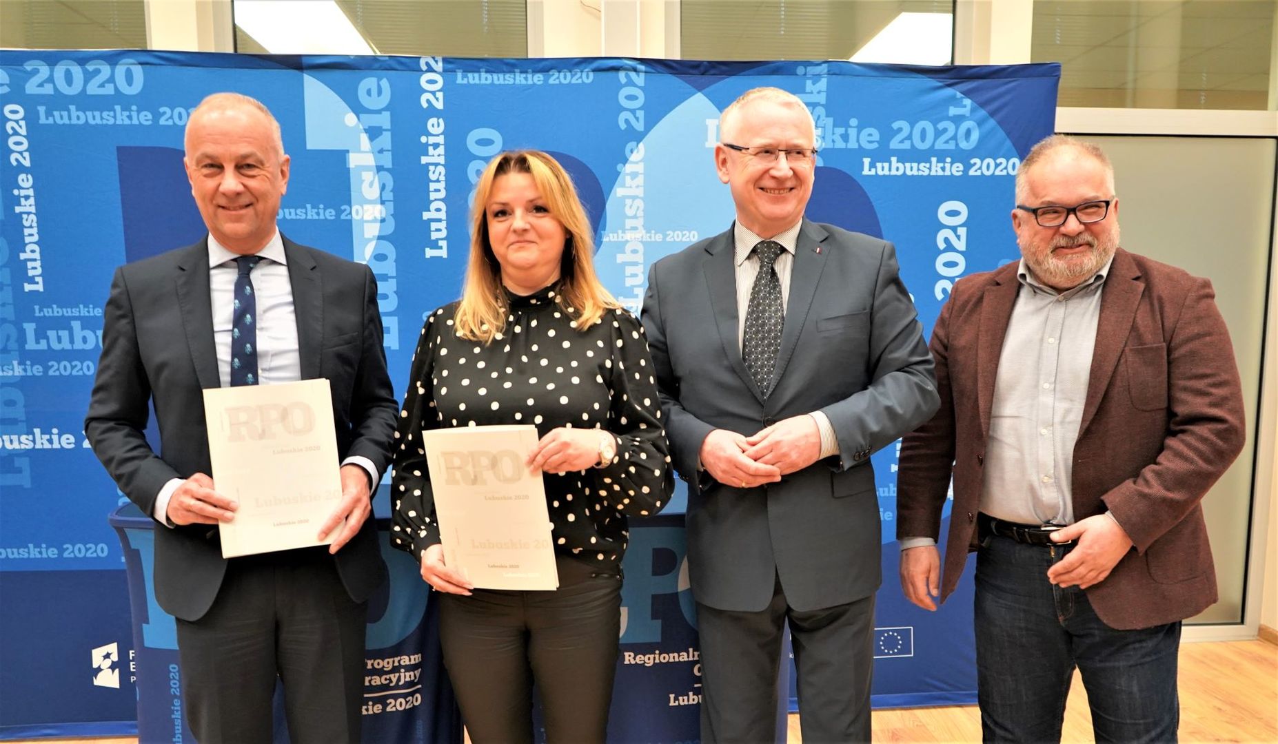 31 marca 2022 r. Urząd Marszałkowski Województwa Lubuskiego. Uroczyste podpisanie aneksu dotyczącego zwiększenia dofinansowania w projekcie „Termomodernizacja obiektów i sieci Niepublicznego Zakładu Opieki Zdrowotnej Szpital im. Prof. Z. Religi w Słubicach”.