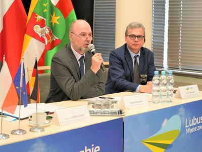 Urząd Marszałkowski Województwa Lubuskiego był w poniedziałek, 4 kwietnia 2022 r. miejscem posiedzenia Grupy Roboczej ds. Transportu Komitetu ds. Współpracy Przygranicznej Polsko-Niemieckiej Komisji Międzyrządowej