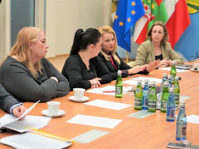 Spotkanie w Urzędzie Marszałkowskim Województwa Lubuskiego na temat utworzenia w Zielonej Górze kompleksowego „Centrum wsparcia uchodźców z Ukrainy”