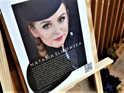 Natalia Ślizowska na światowej wystawie EXPO 2020 w Dubaju zaprezentowała kolekcję „Welcome, Dubai!” (50 projektów), inspirowaną przyrodą Ziemi Lubuskiej.