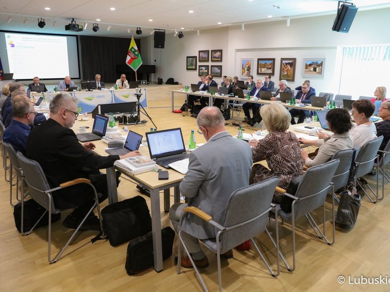 XLIII zwyczajna sesja Sejmiku Województwa Lubuskiego - 16 maja 2022 r.