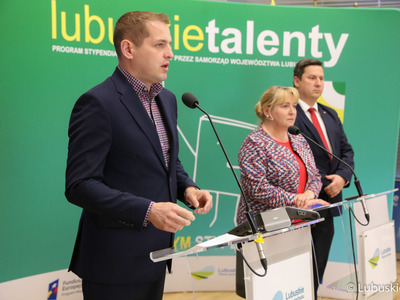 Program stypendialny dla uczniów szkół zawodowych i techników