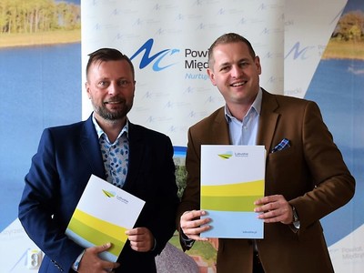Podpisanie umów na dofinansowanie inwestycji sportowych i renowacji zabytków