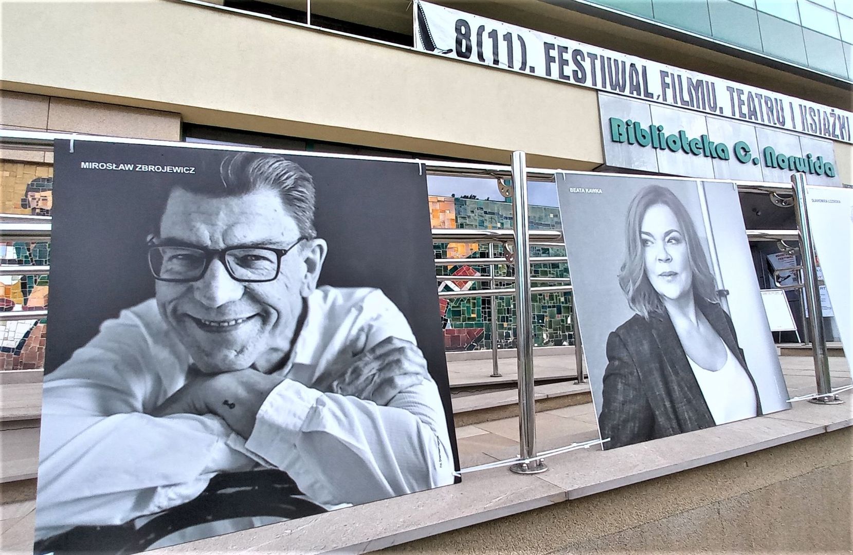 Spektakl „Małe zbrodnie małżeńskie” – we wtorek, 14 czerwca 2022, o godz. 18.00
na scenie Centrum Kreatywnej Kultury w Regionalnym Centrum Animacji Kultury przy 
ul. Sienkiewicza 11 w Zielonej Górze. 
