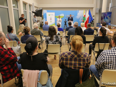 Konferencja prasowa ws. budynku Wojewódzkiego Ośrodka Medycyny Pracy