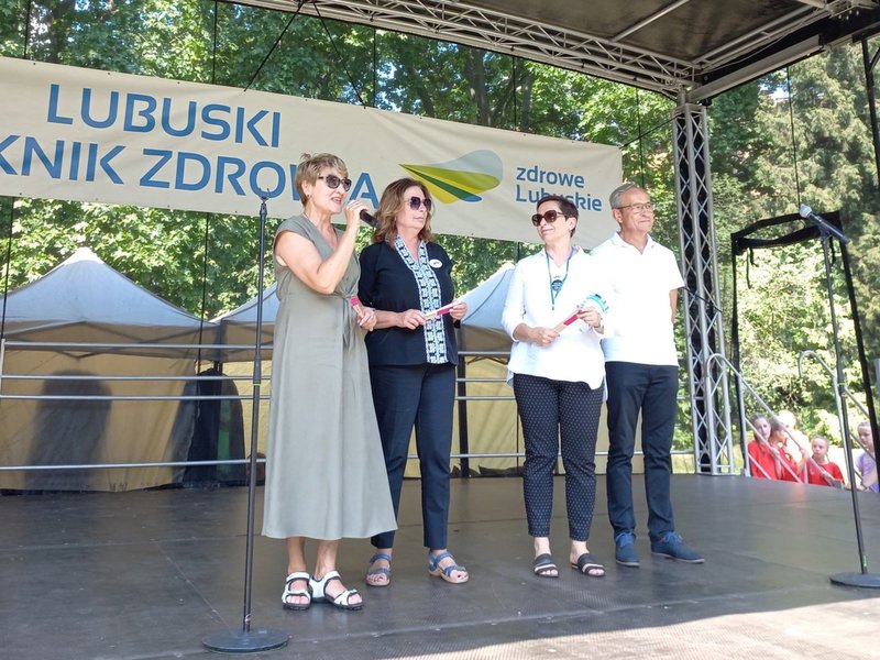 W samo południe w niedzielę 26 czerwca 2022 r. w gorzowskim Parku Róż wystartował Lubuski Piknik Zdrowia i Profilaktyki. 