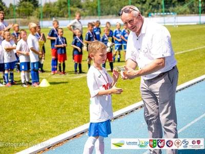 Wręczenie nagród w takcie Międzywojewódzkiego Turnieju Piłkarskiego Żaków w Zbąszynku - 26 czerwca 2022 r.
