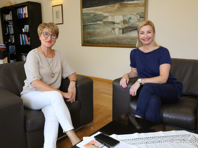Joanna Brodzik przedstawiła lubuskiej marszałek Elżbiecie Annie Polak założenia projektu „Lubuskie od kuchni. O smaczliwości różnorodności”