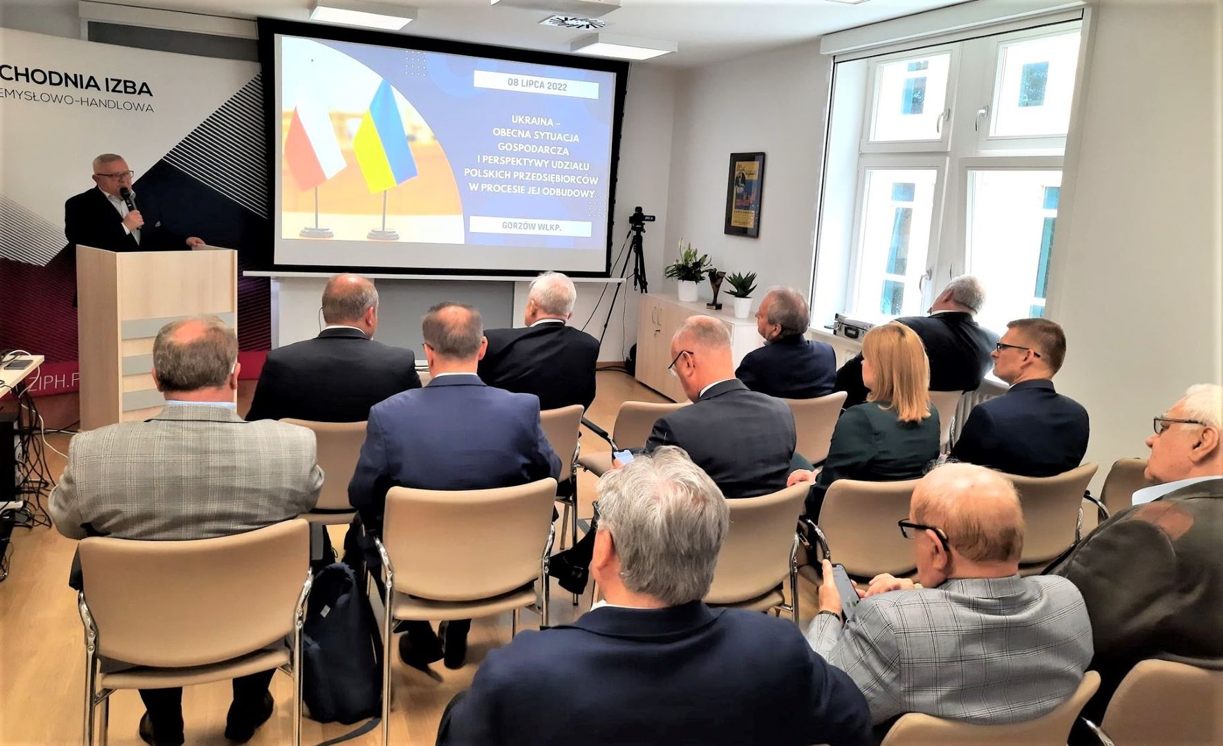 8 lipca 2022 r. w Zachodniej Izbie Przemysłowo Handlowej w Gorzowie Wlkp. zorganizowano konferencję „Ukraina – obecna sytuacja gospodarcza i perspektywy udziału polskich przedsiębiorców w procesie jej odbudowy”