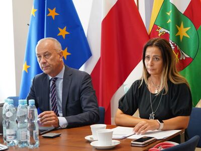 W spotkaniu wzięli udział m.in. Członek Zarządu Województwa Lubuskiego Marcin Jabłoński i Dyrektor Departamentu Zarządzania Regionalnym Programem Operacyjnym Sylwia Pędzińska