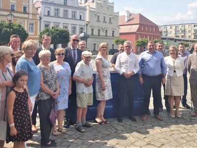 17 sierpnia 2022 r., na rynku w Bytomiu Odrzańskim, uroczyście podpisano umowę na realizację projektu Regionalnego Programu Operacyjnego – Lubuskie 2020 pt. „Rewitalizacja Gminy Bytom Odrzański – etap IV”