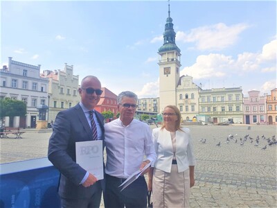 17 sierpnia 2022 r., na rynku w Bytomiu Odrzańskim, uroczyście podpisano umowę na realizację projektu Regionalnego Programu Operacyjnego – Lubuskie 2020 pt. „Rewitalizacja Gminy Bytom Odrzański – etap IV”