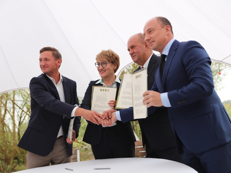 Marszałkowie czterech województw podpisują porozumienie ws. programu ratunkowego dla Odry