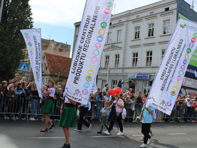 Lubuskie Centrum Produktu Regionalnego w korowodzie winobraniowym
