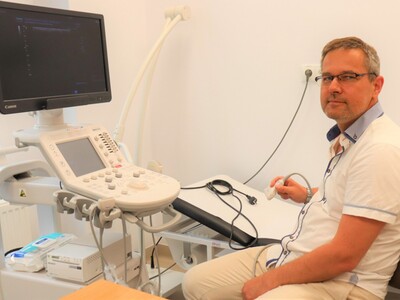 - Przy okazji Białych Czwartków niektórym pacjentkom robimy też mammografię, żeby dokładnie sprawdzić ewentualne zmiany – mówi dr n. Med. Piotr Plecka, onkolog kliniczny, chemioterapeuta
