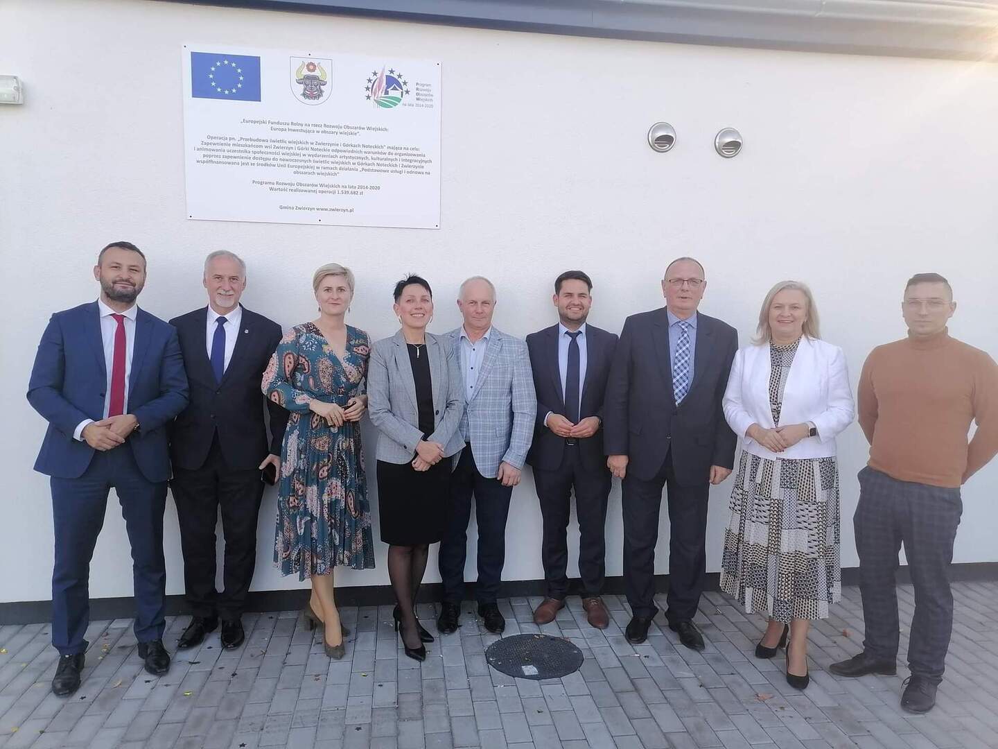 Uczestnicy otwarcia świetlicy w Zwierzyniu - 07 października 2022 r.